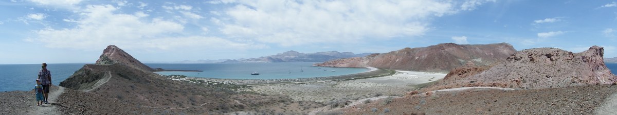 After a rough sail – reward ->beautiful Isla San Francisco!&nbsp;MOVIE!